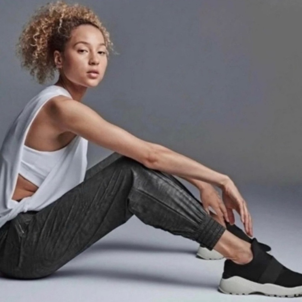 Athleta Camden Printed Athletic Jogger Pant in Black Moire